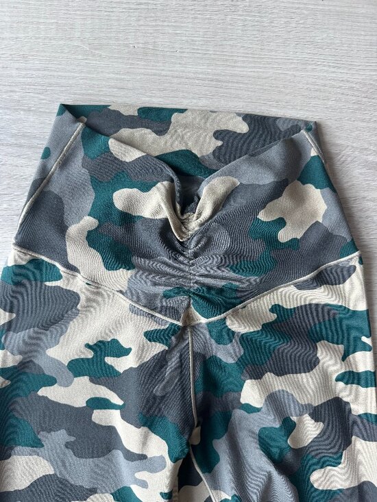 Aerie OFFLINE Camo Flare Leggings Scrunch Butt Green High Waisted Yoga Pants S - Picture 4 of 10